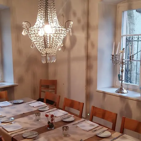 Hotel Restaurant Kreuz Mullheim (Baden-Wurttemberg)