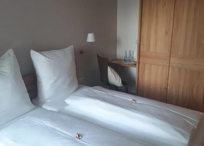 Hotel Restaurant Kreuz 3*